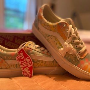 Vans Ward Psychedelic Tie Dye lace up. NWT.